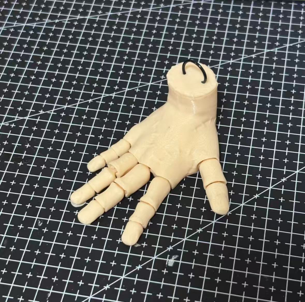 Wednesday Inspiration Broken-Hand (Small Item) Keychain